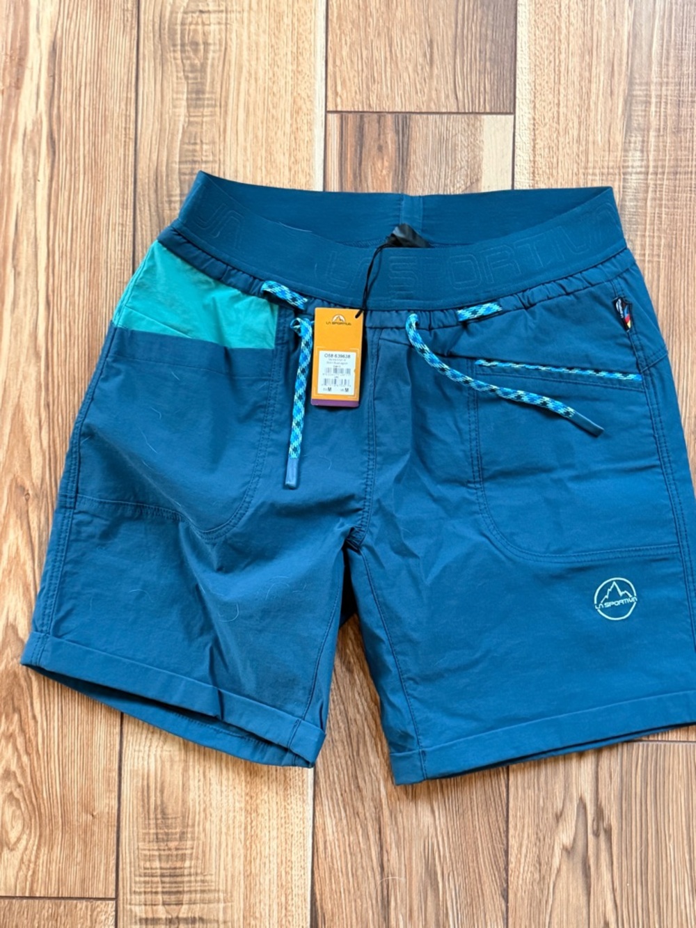 La Sportiva Mantra Women’s Shorts NWT